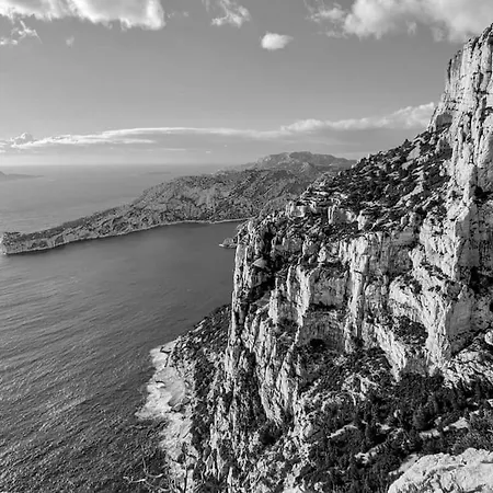公寓 Calanques Pres Du Vieux Port *